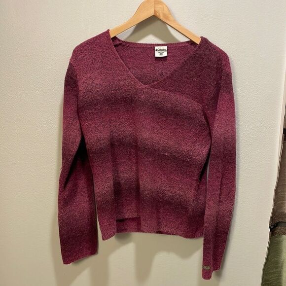 Columbia woman’s pink v neck sweater - Picture 1 of 9
